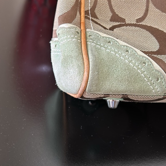 Coach Hampton Limited Edition Fish Appliqué Stachel - Picture 8 of 16